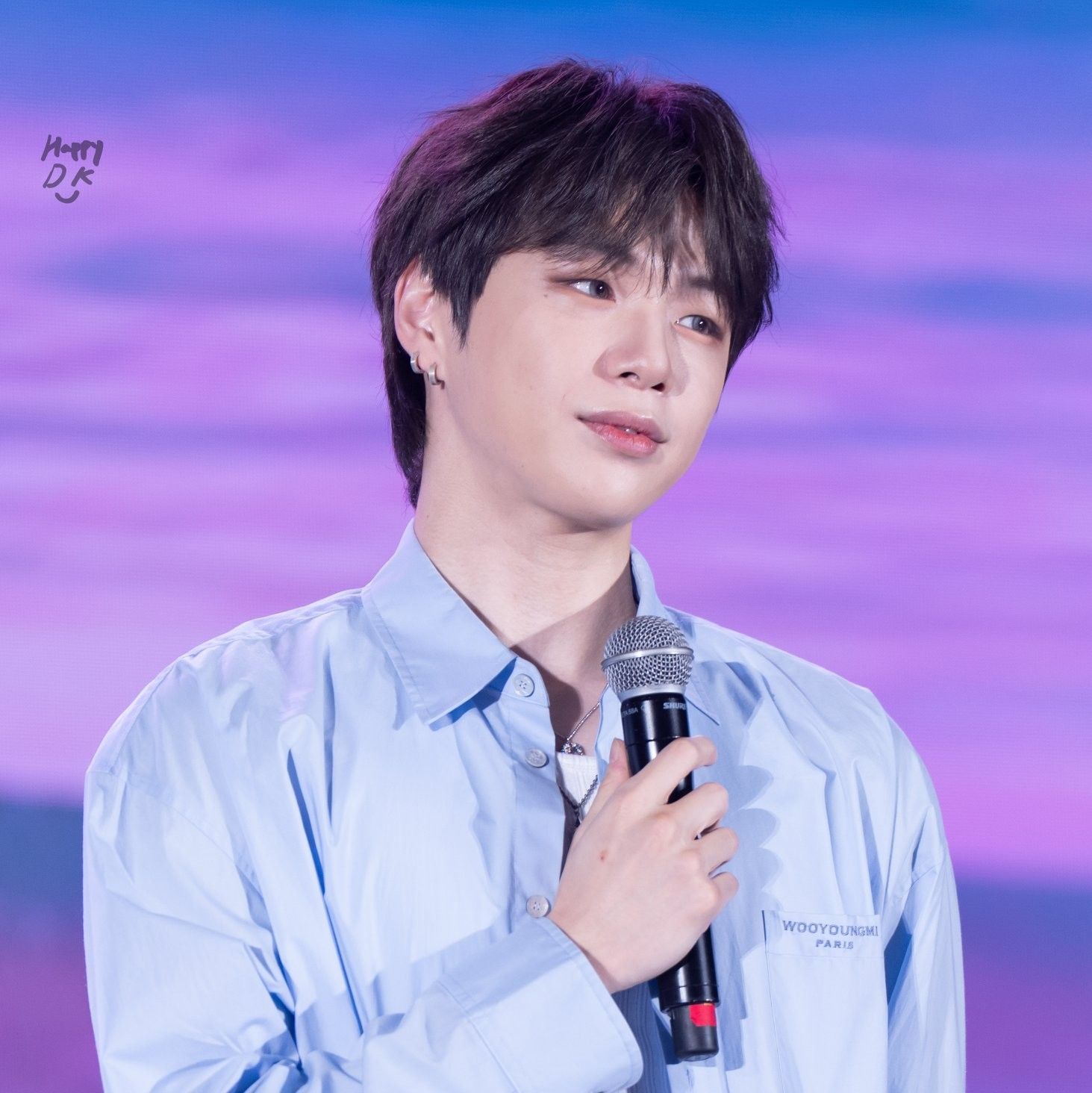 Behind-the-scenes cut of Kang Daniel