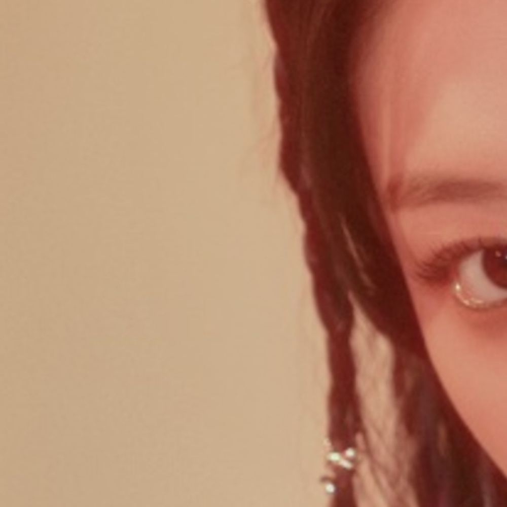 A moment captured by HyunJin (Loossemble)'s fan