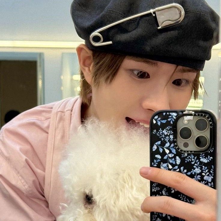 Latest photo of Kyungmin (TWS)