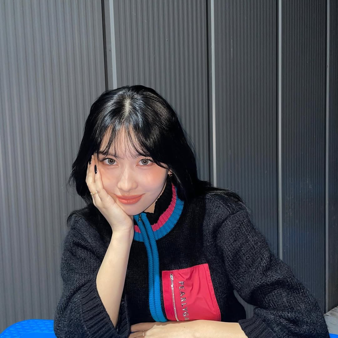 Potret di balik layar Momo (TWICE)