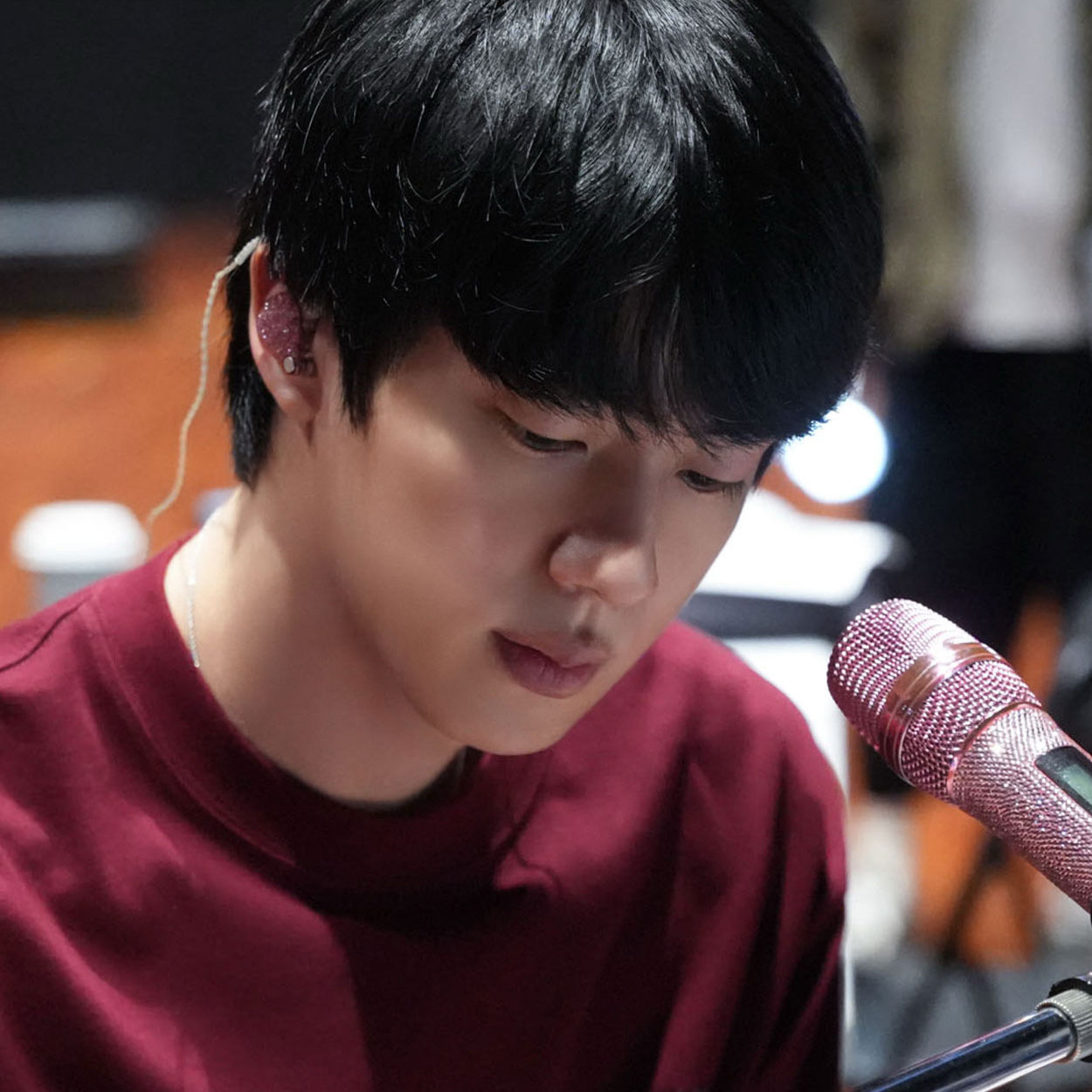 진 (방탄소년단)의 비하인드 컷