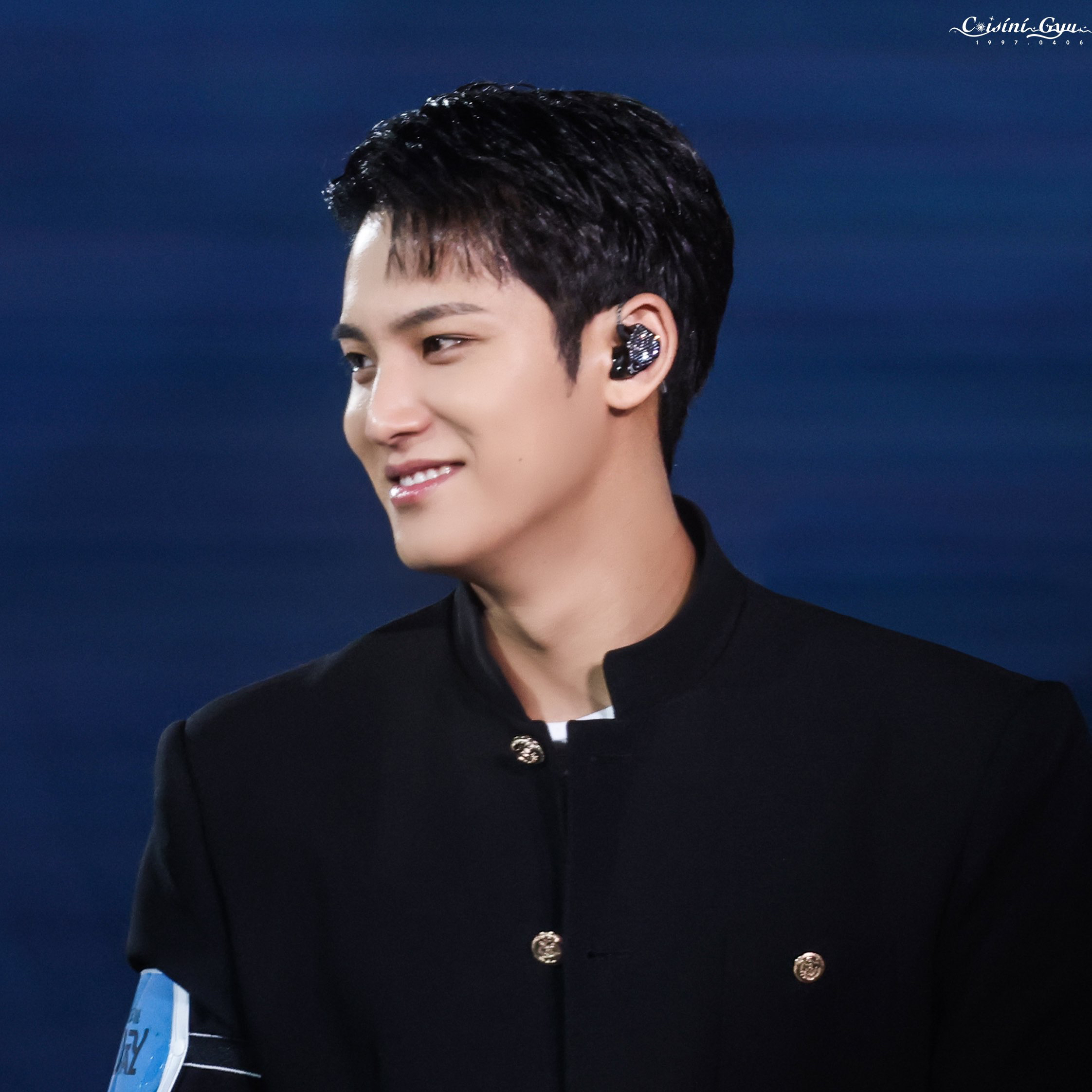 A moment captured by Mingyu (SEVENTEEN)'s fan
