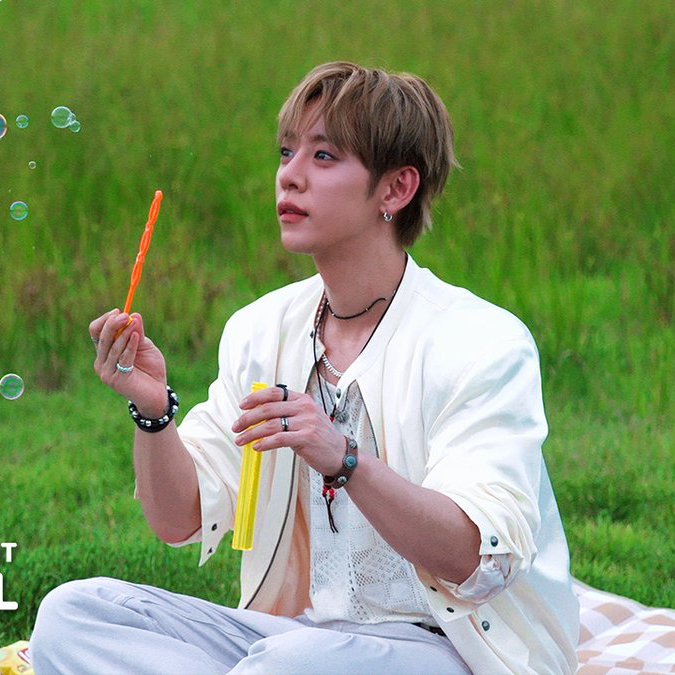 Behind-the-scenes cut of Daehyun (B.A.P)