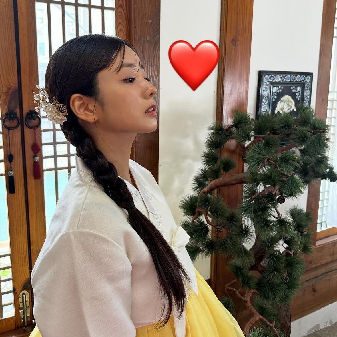 Latest photo of Yoon Bomi (Apink)