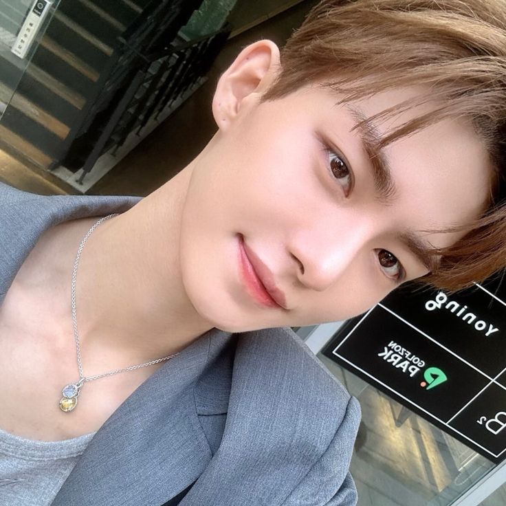 Recent activity shot of Hur Hyunjun