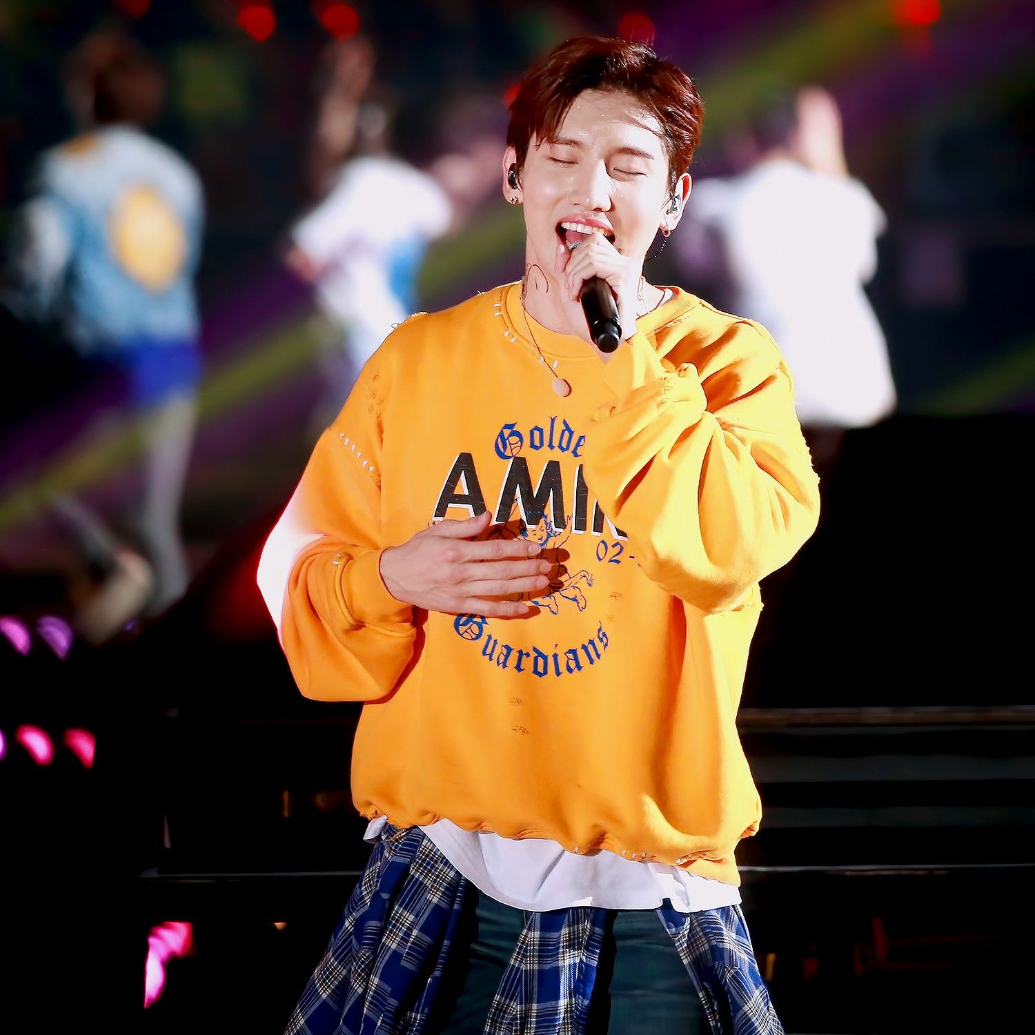 A moment captured by Max (TVXQ)'s fan