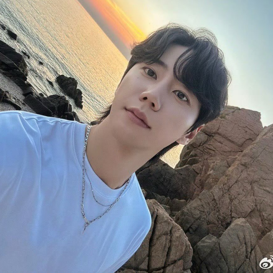 Potret di balik layar Lee Junyoung