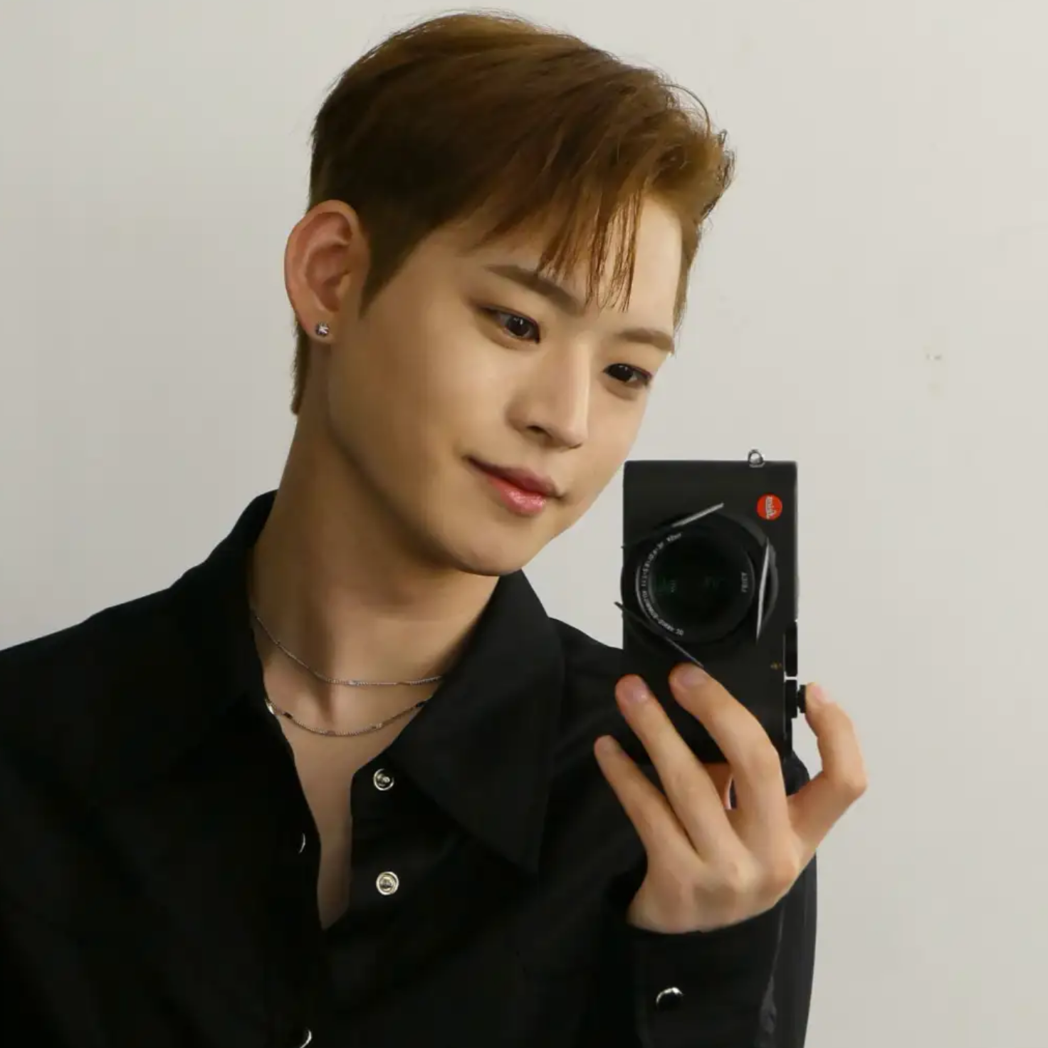 Latest photo of Hyojin (ONF)