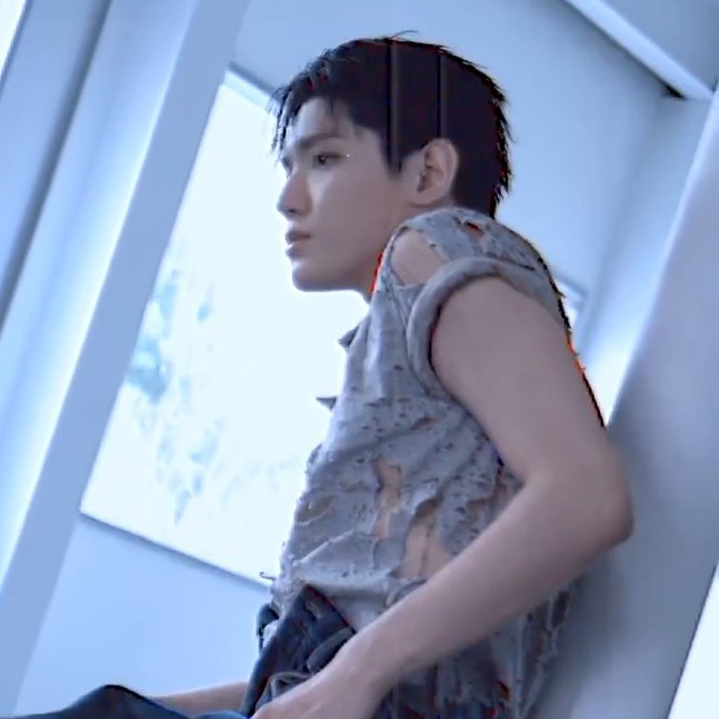 A moment captured by Taeyong (NCT 127)'s fan