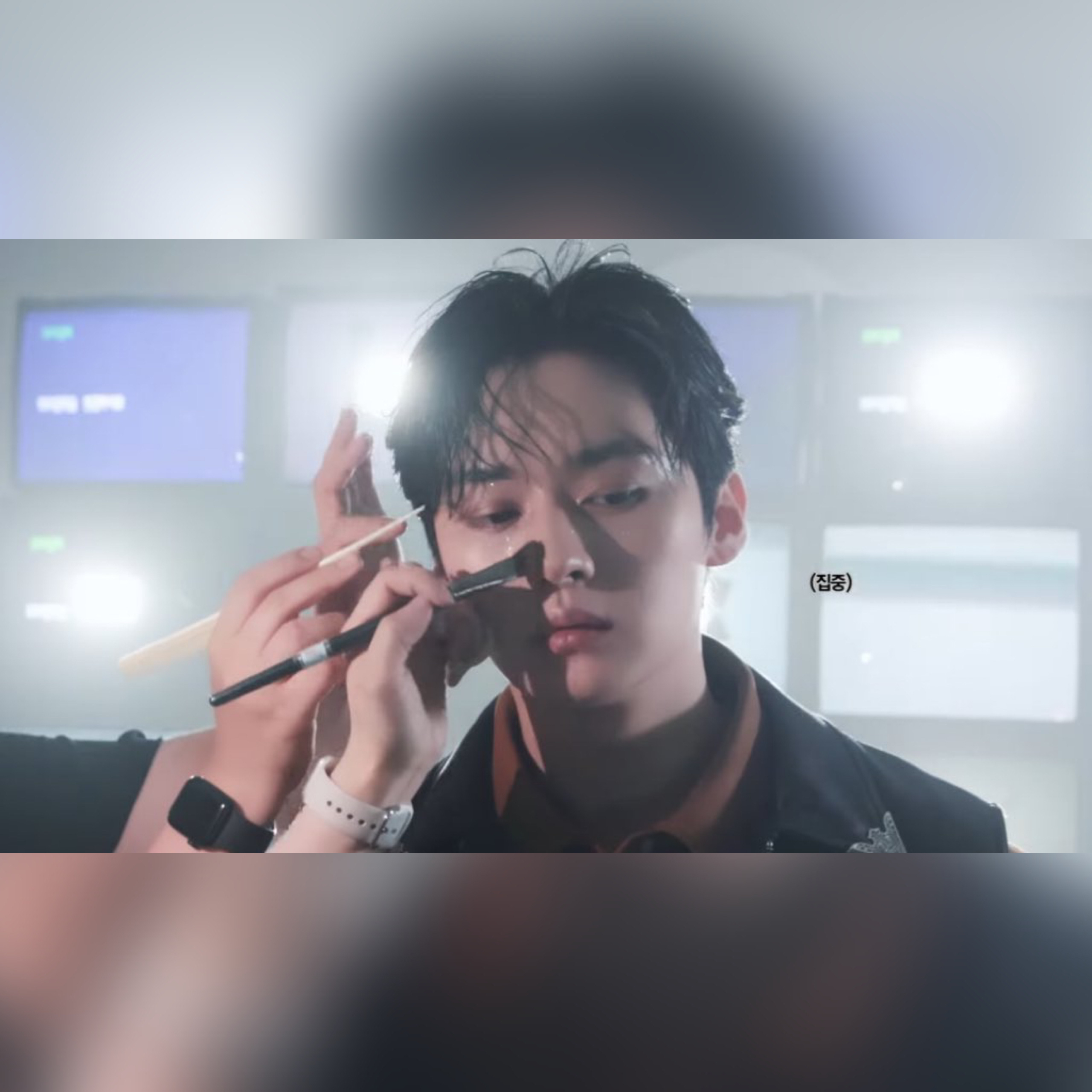 Behind-the-scenes cut of Lee Know (Stray Kids)