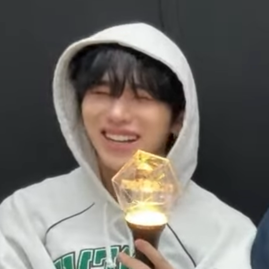 한준 (n.SSign)의 최신 사진