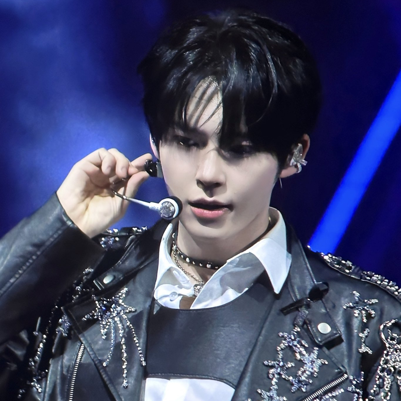 성한빈 (제로베이스원)의 최신 사진