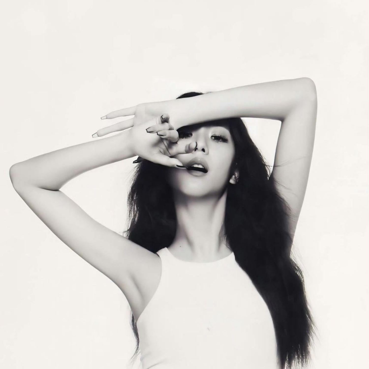 Latest photo of Jisoo (BLACKPINK)