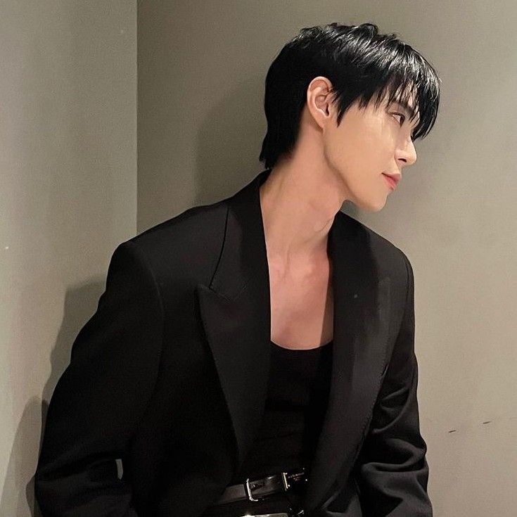 Behind-the-scenes cut of Doyoung (NCT 127)