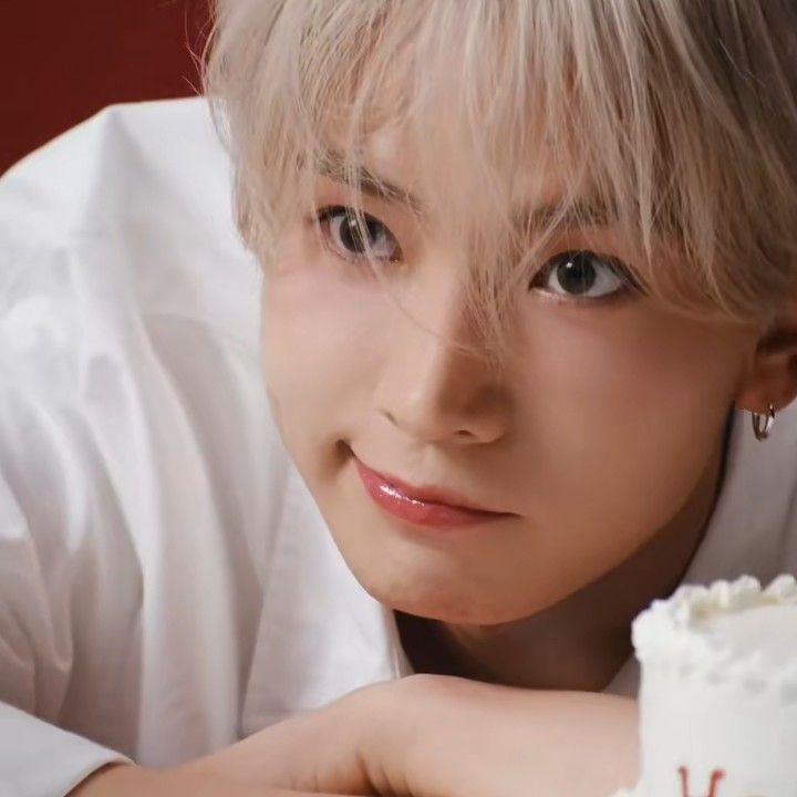 ヒスン (ENHYPEN)の最近の活動写真