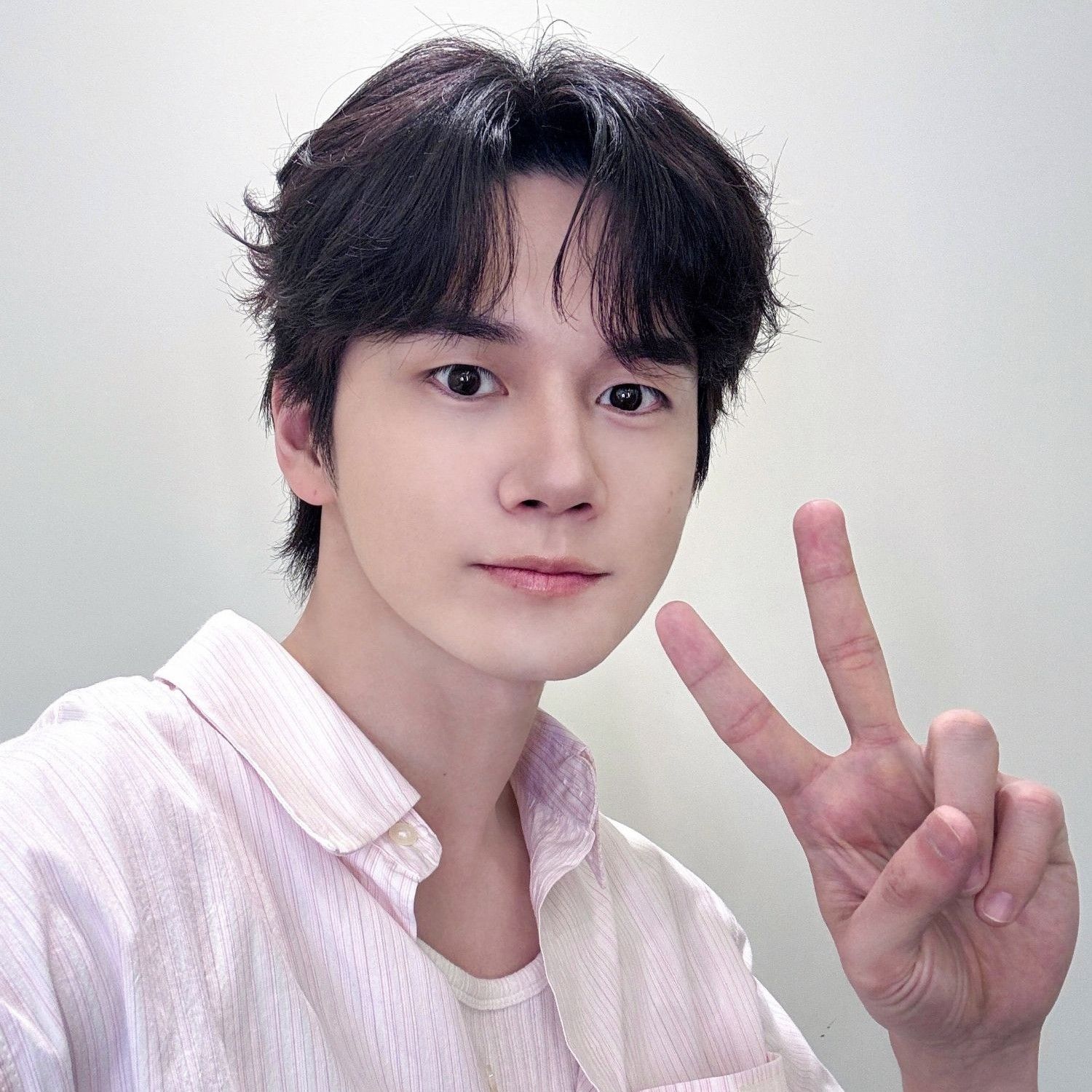 Behind-the-scenes cut of Ong Seongwu