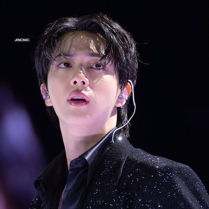 진 (방탄소년단)의 최신 사진