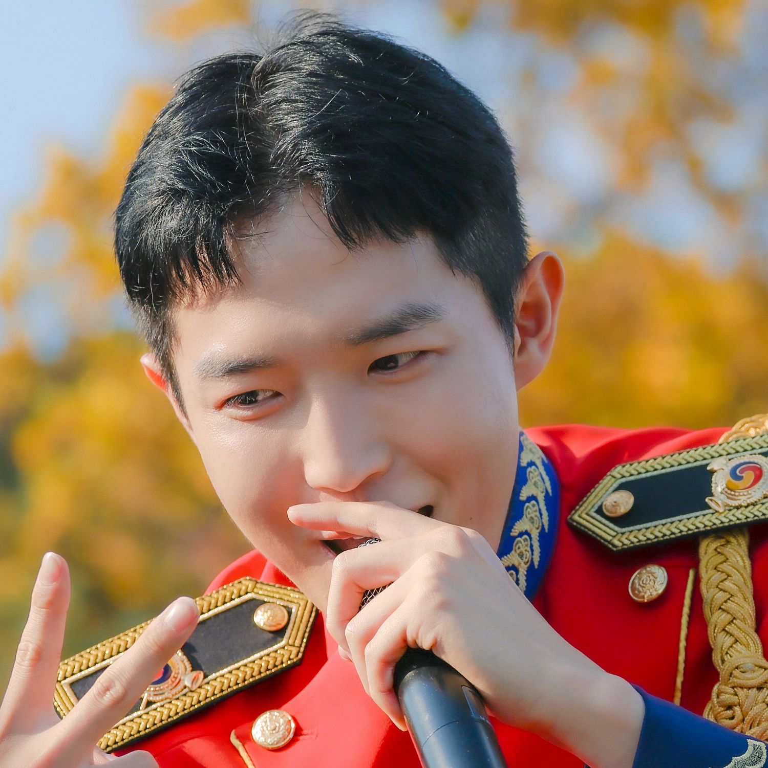 Behind-the-scenes cut of Kim Jaehwan