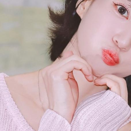 Behind-the-scenes cut of Yubin (OH MY GIRL)