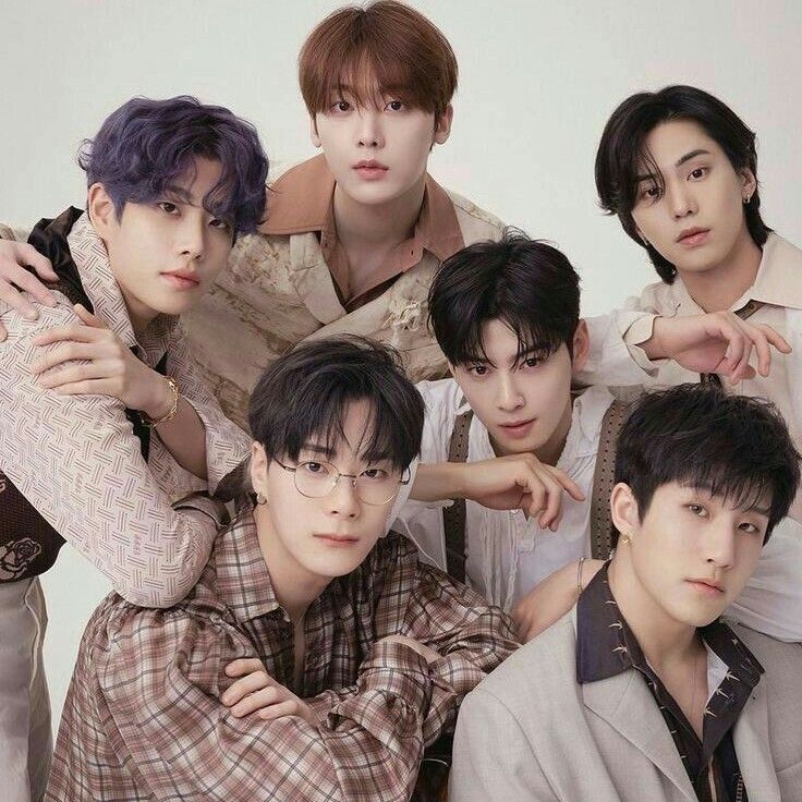 아스트로의 최신 사진