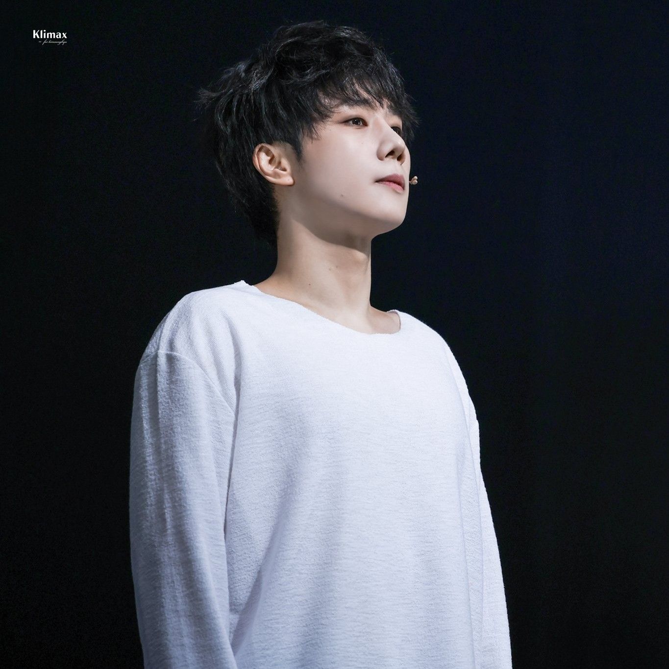 Behind-the-scenes cut of Sungkyu (INFINITE)