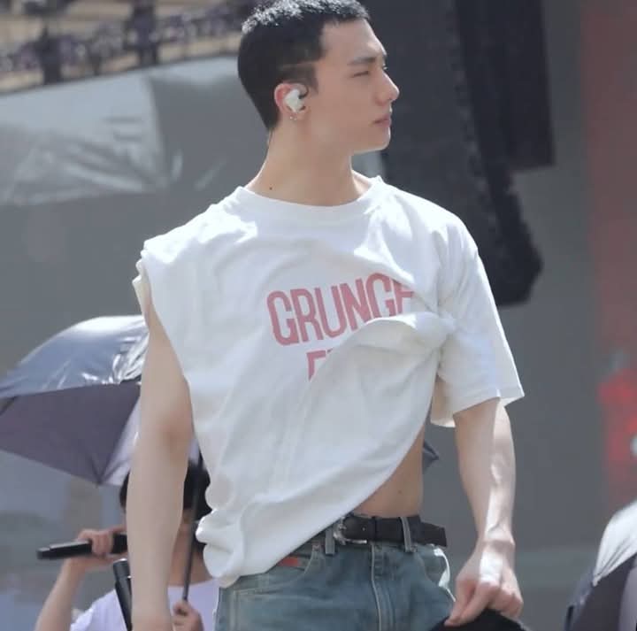 Behind-the-scenes cut of Hyunjin (Stray Kids)