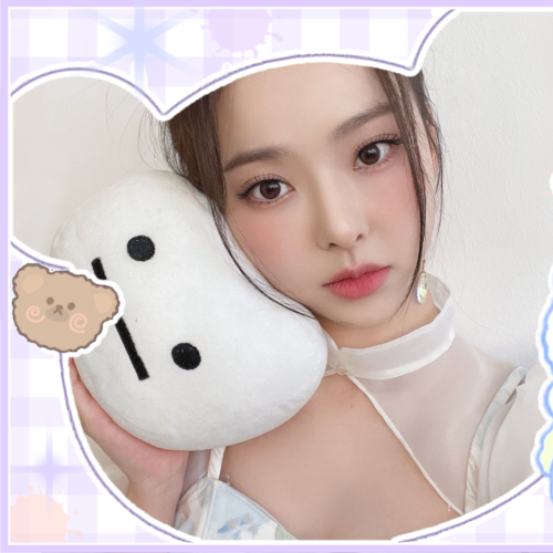 Recent activity shot of ViVi (Loossemble)