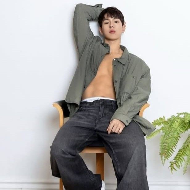 Foto aktivitas terbaru Shownu (MONSTA X)