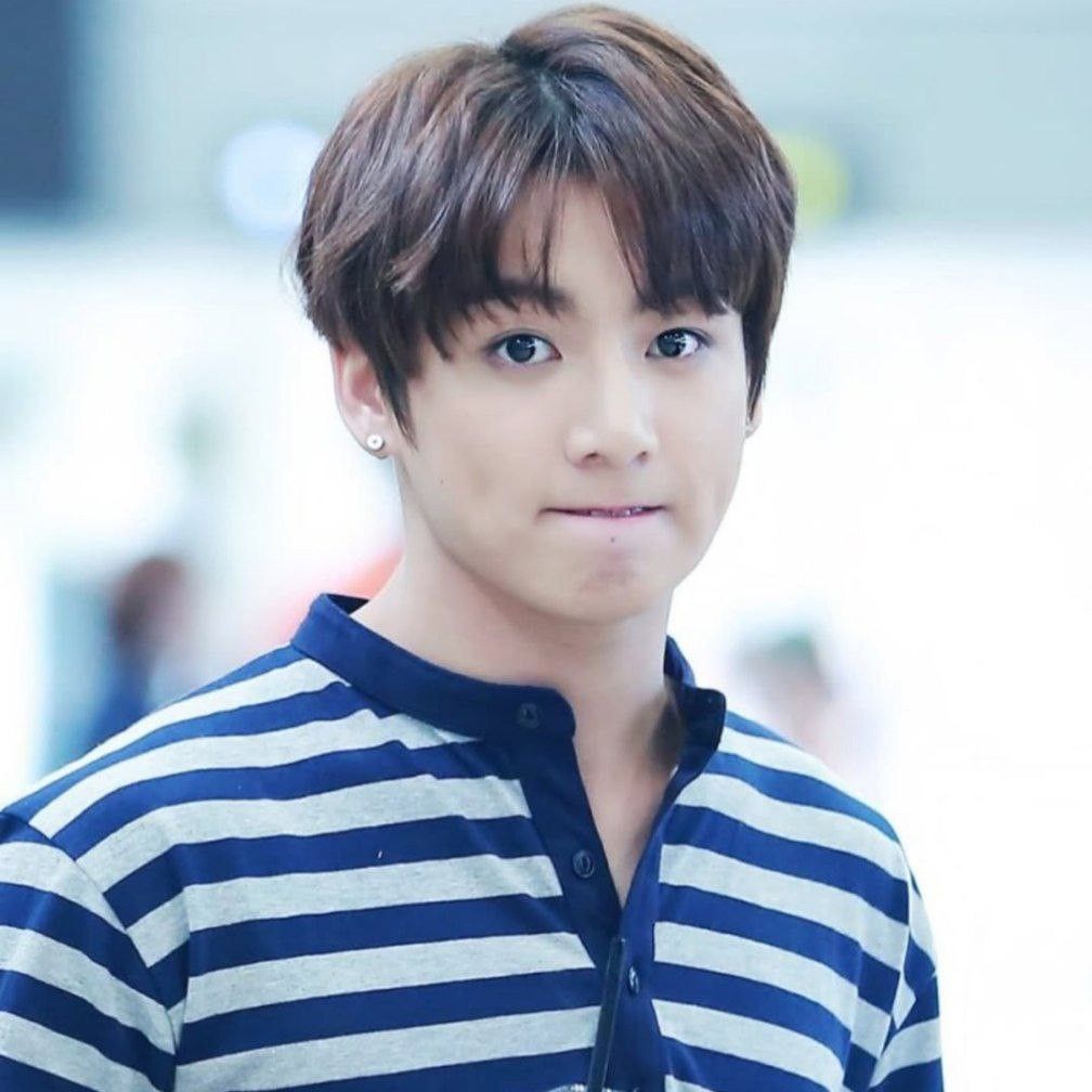 Momen yang diabadikan oleh penggemar Jungkook (BTS)