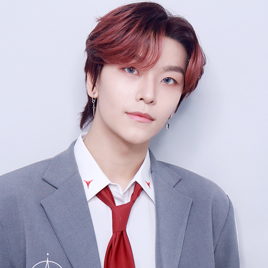 Recent activity shot of He Xinlong (ALPHA DRIVE ONE)