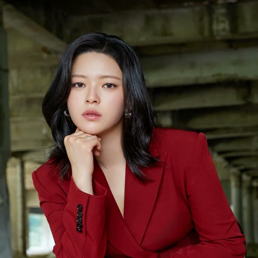 Recent activity shot of Jeongyeon (TWICE)