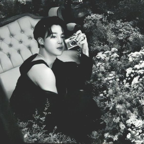 A moment captured by Jimin (BTS)'s fan