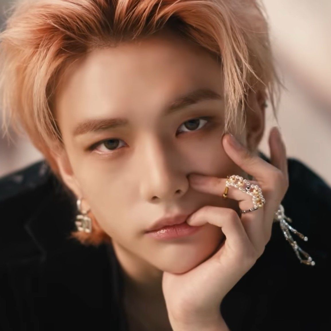Latest photo of Hyunjin (Stray Kids)