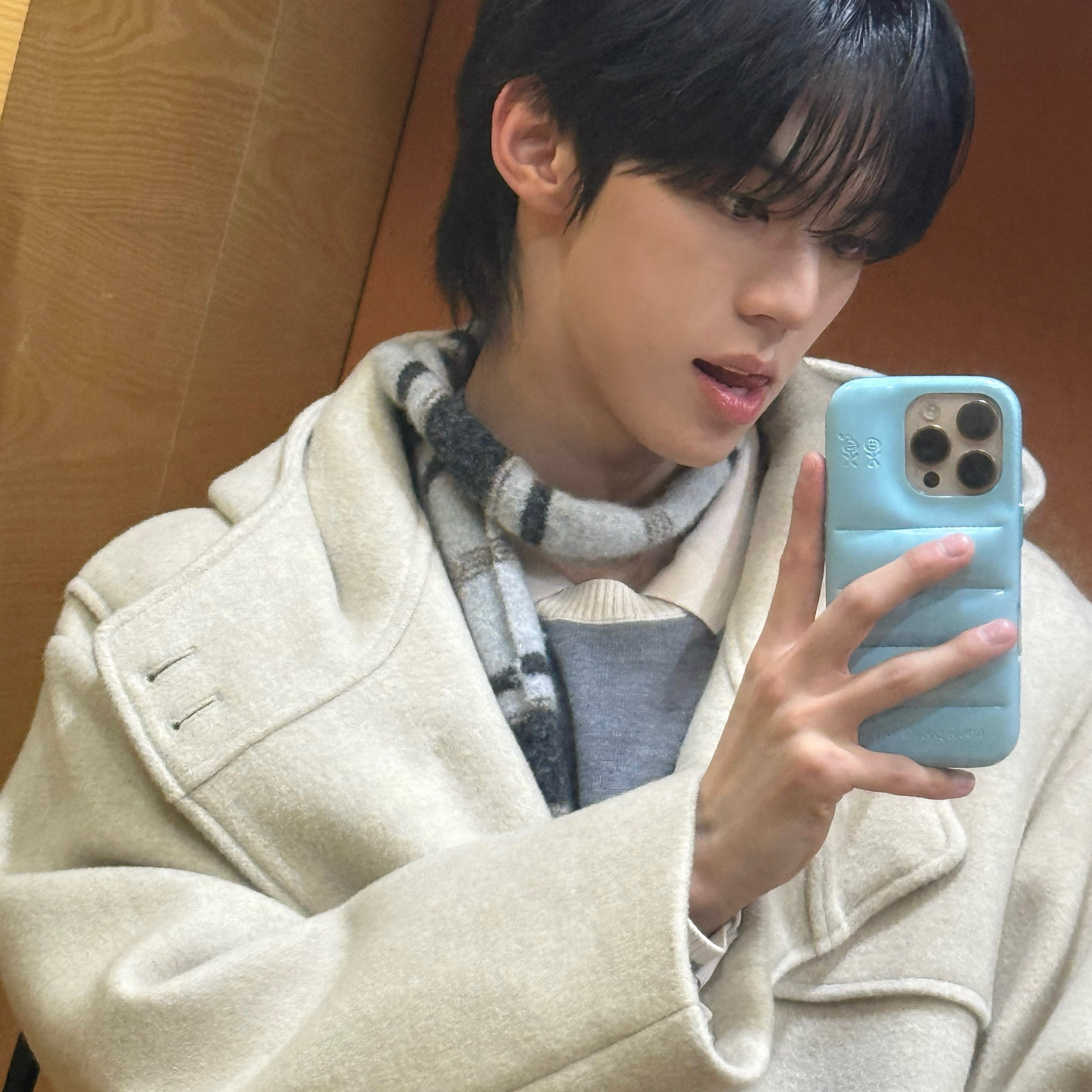 Behind-the-scenes cut of TWS