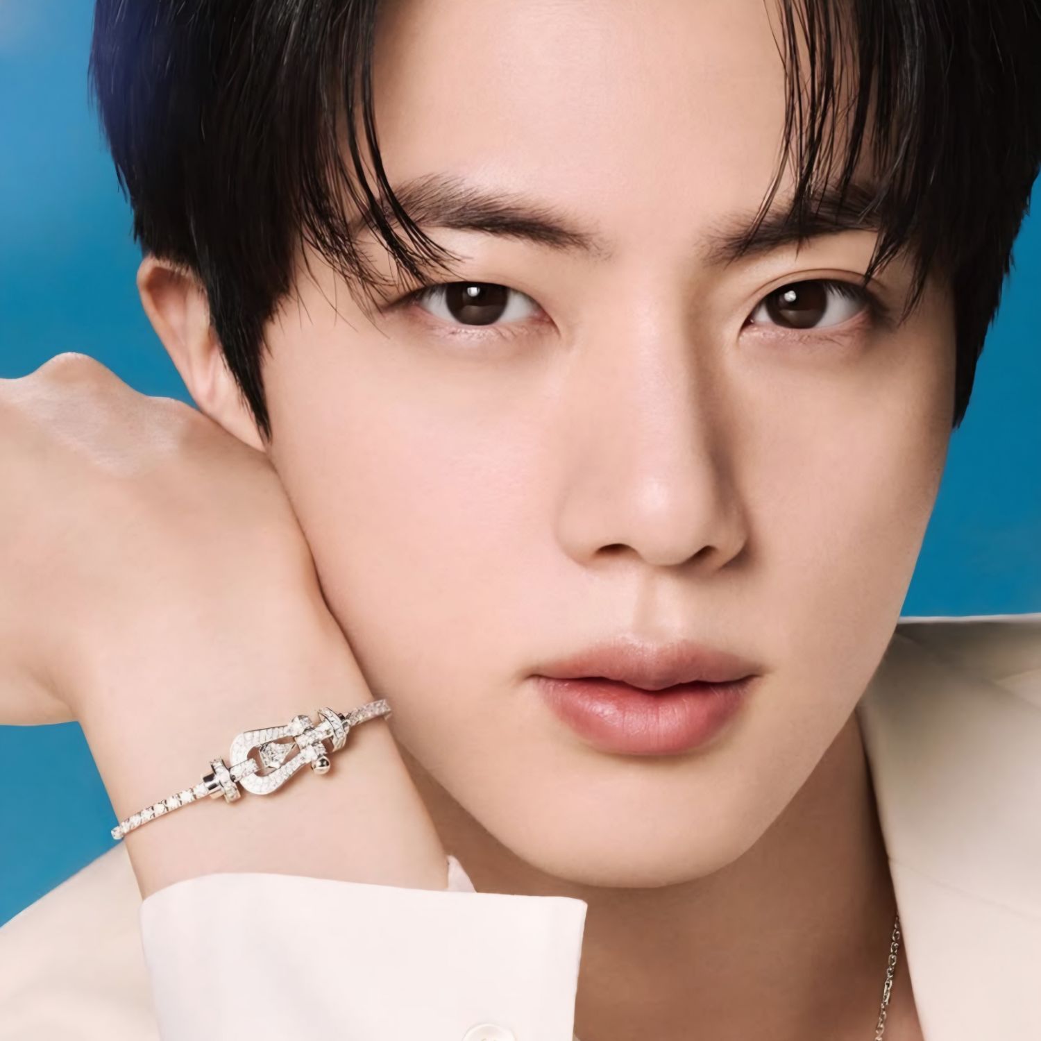 Latest photo of Jin (BTS)