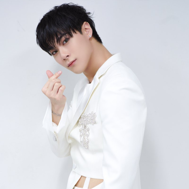 Latest photo of Moonbin (ASTRO)