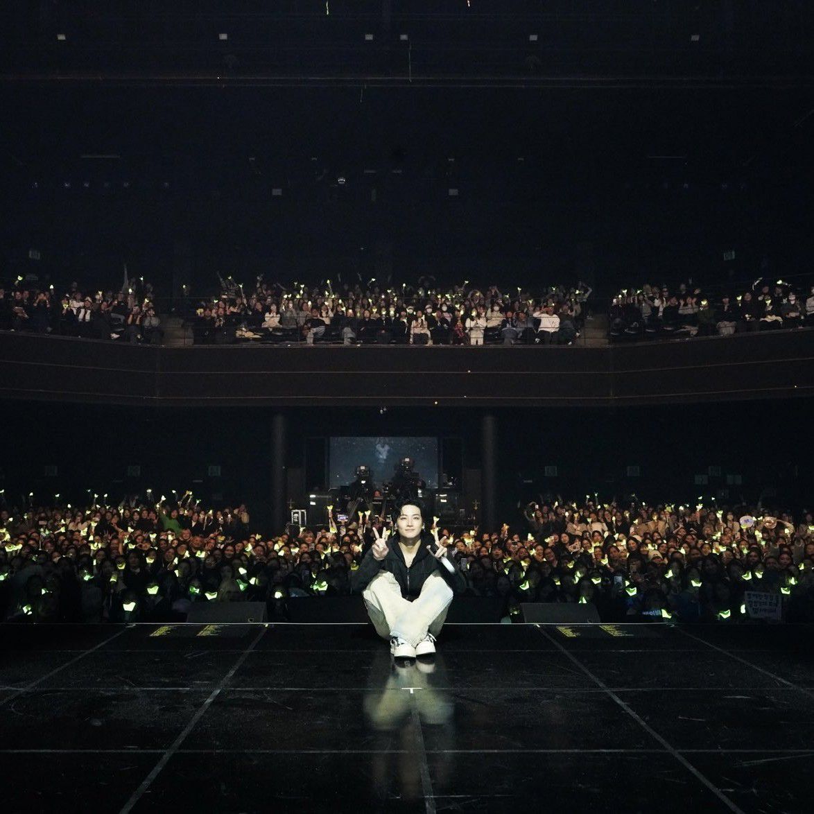 Recent activity shot of JAY B (GOT7)