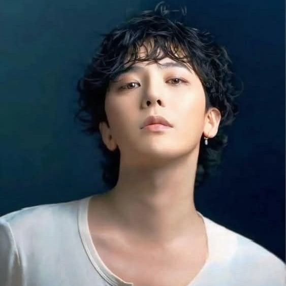 Behind-the-scenes cut of G-DRAGON (BIGBANG)