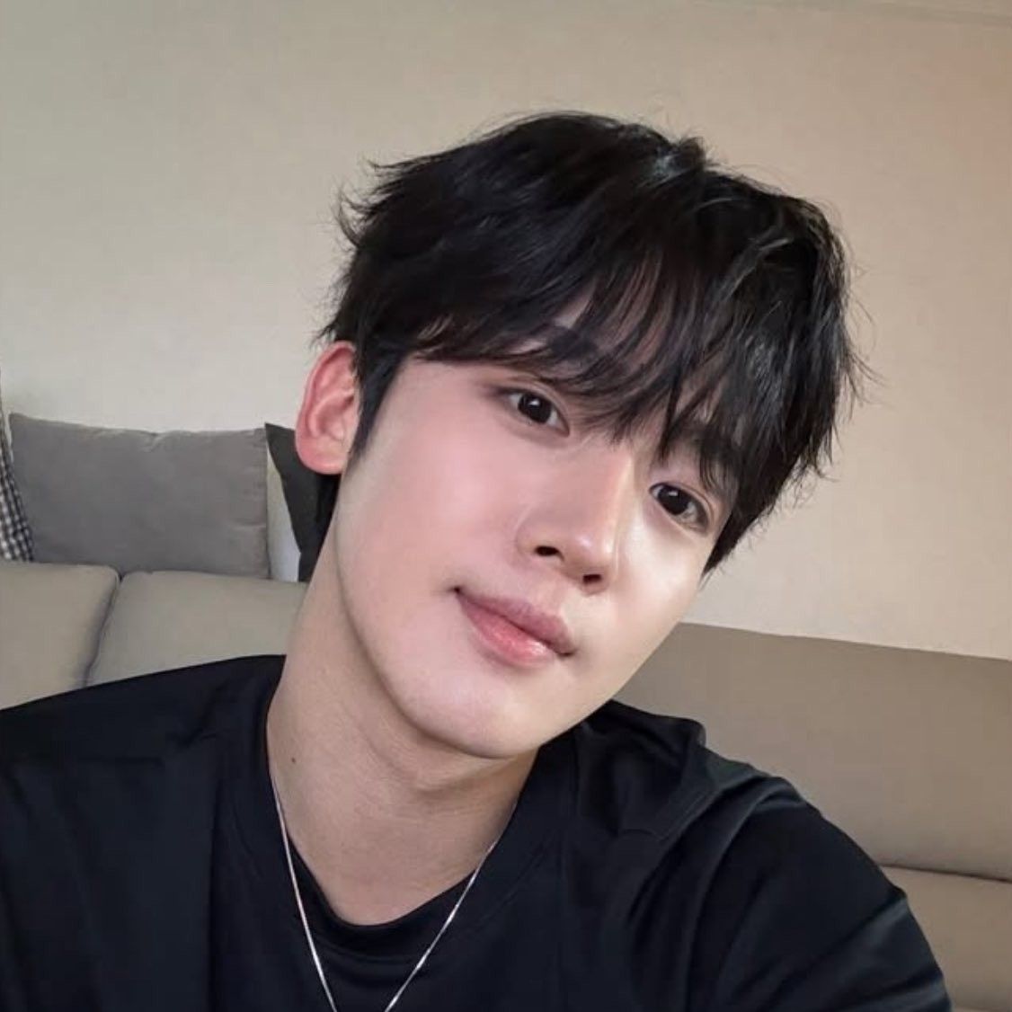 Recent activity shot of Kim Yohan (WEi)