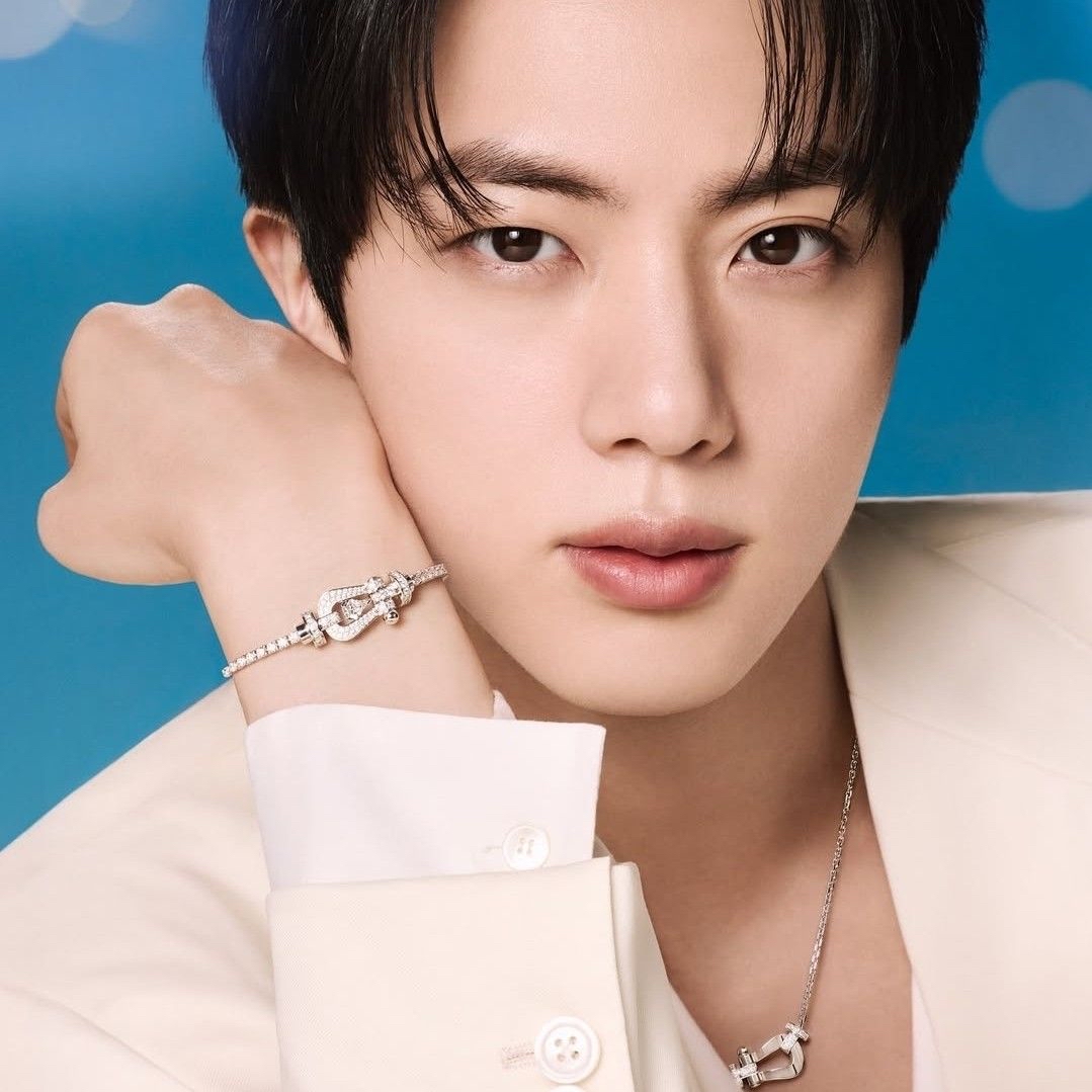 Behind-the-scenes cut of Jin (BTS)