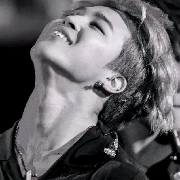 Foto aktivitas terbaru Jimin (BTS)