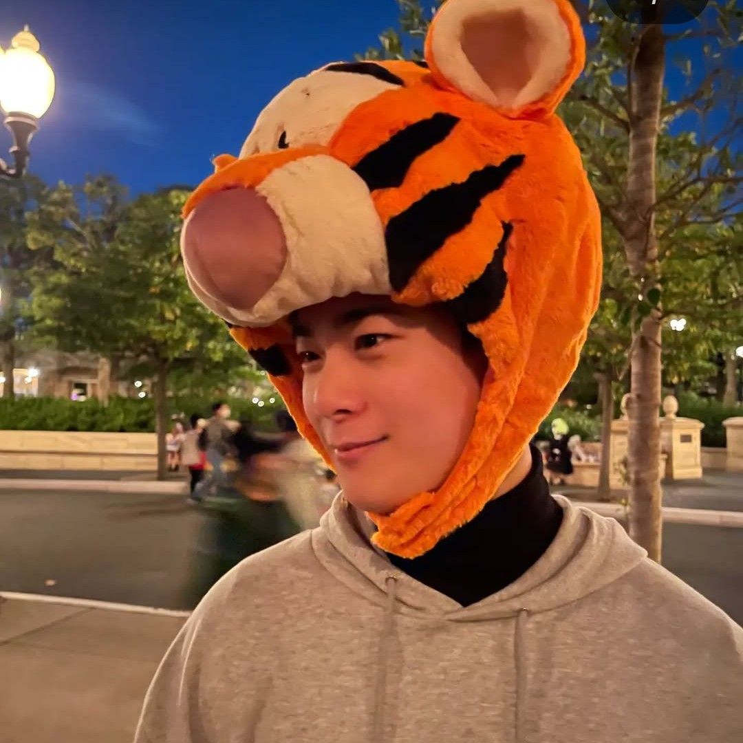 Recent activity shot of Moonbin (ASTRO)