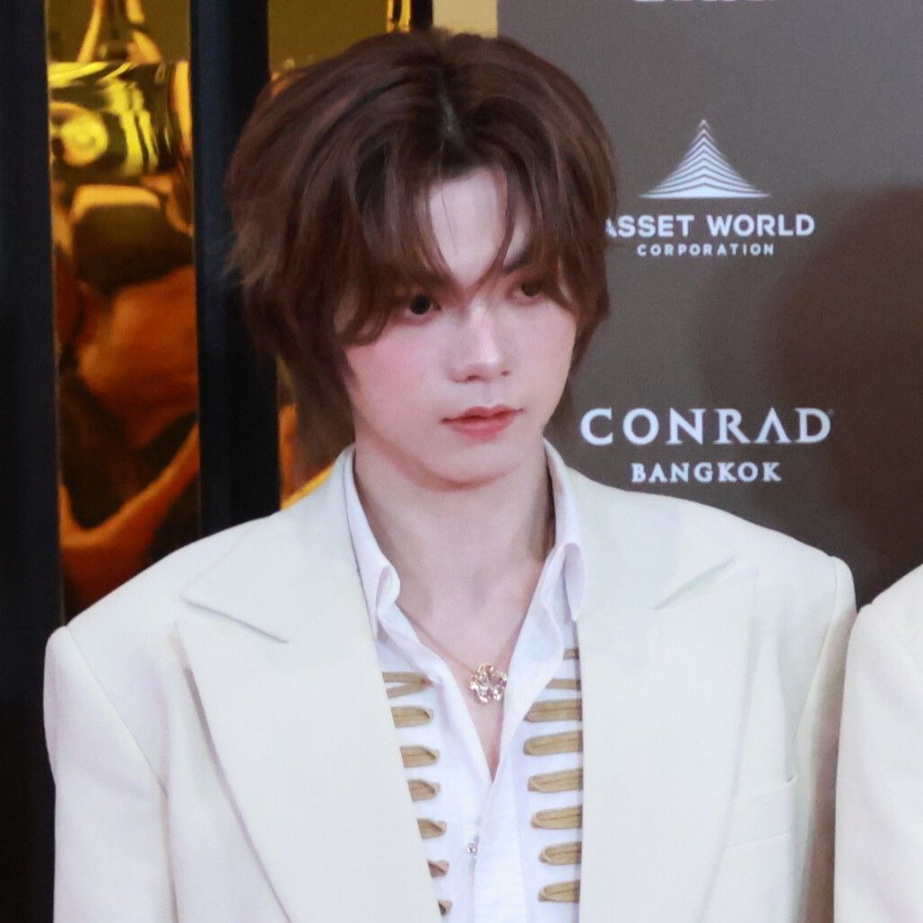 A moment captured by Xiong (NexT1DE)'s fan