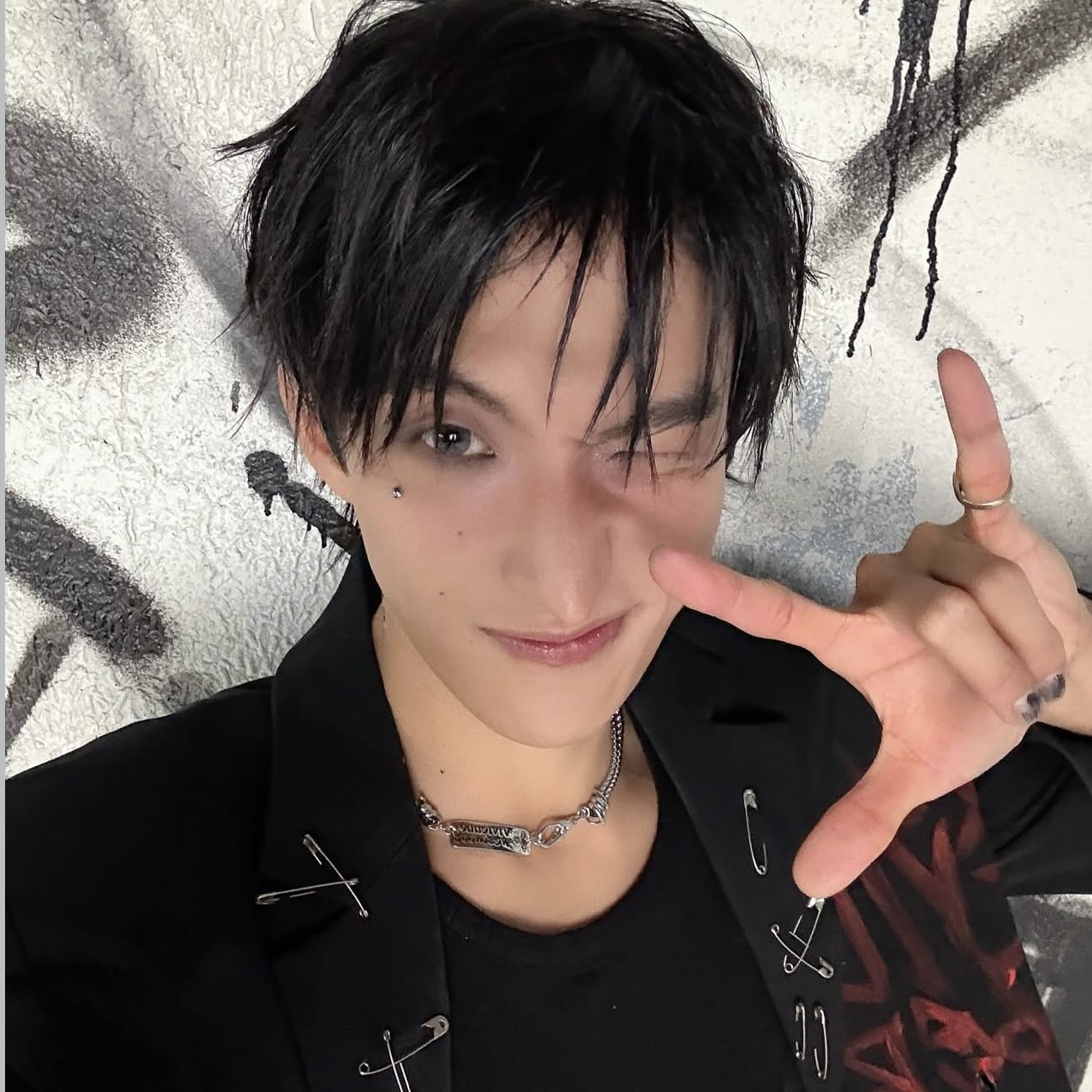 Behind-the-scenes cut of DK (SEVENTEEN)