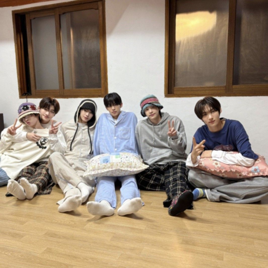 Behind-the-scenes cut of TWS