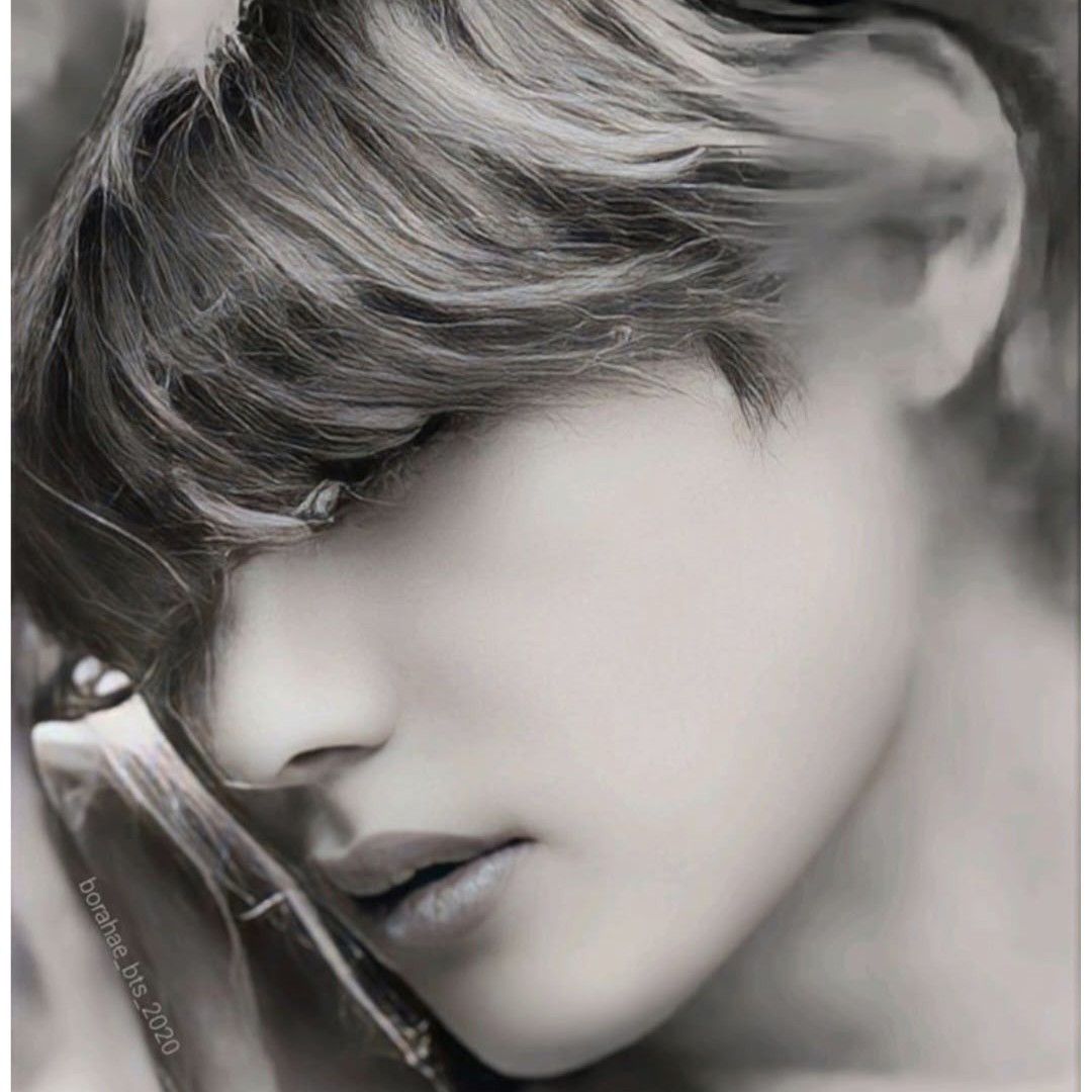 Latest photo of V (BTS)