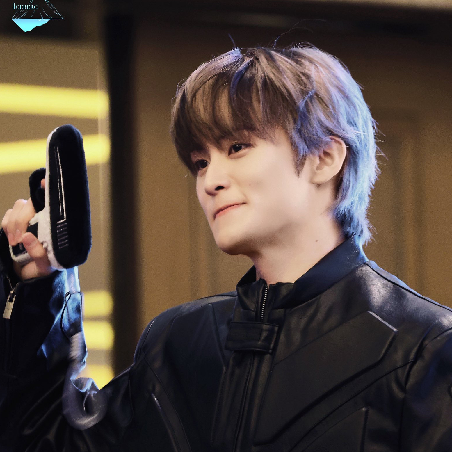 Behind-the-scenes cut of Mark (NCT 127, NCT DREAM)