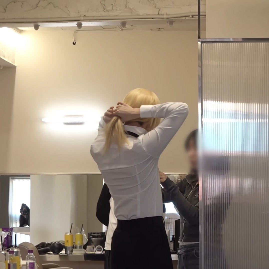 Behind-the-scenes cut of WOODZ