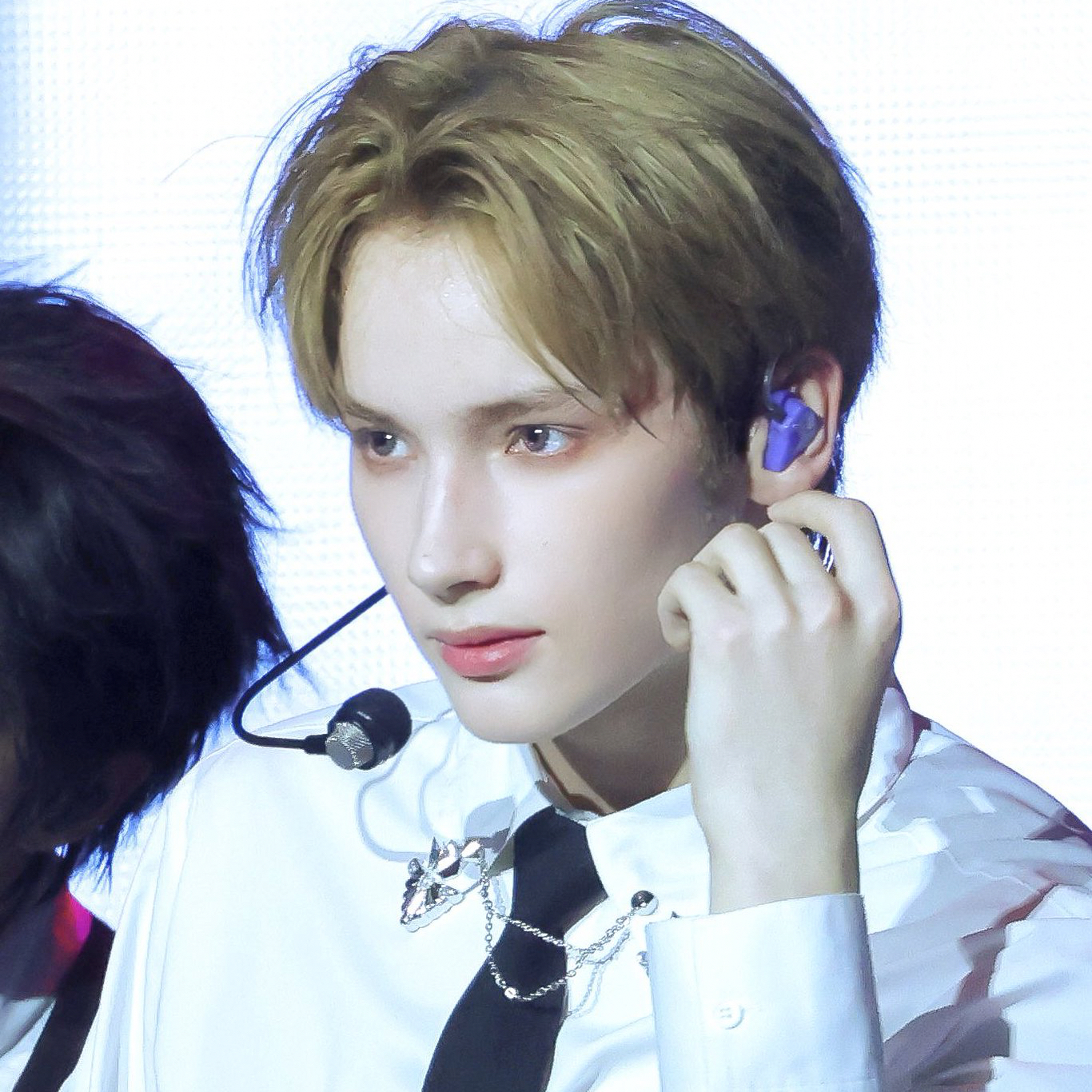Latest photo of HueningKai (TOMORROW X TOGETHER)