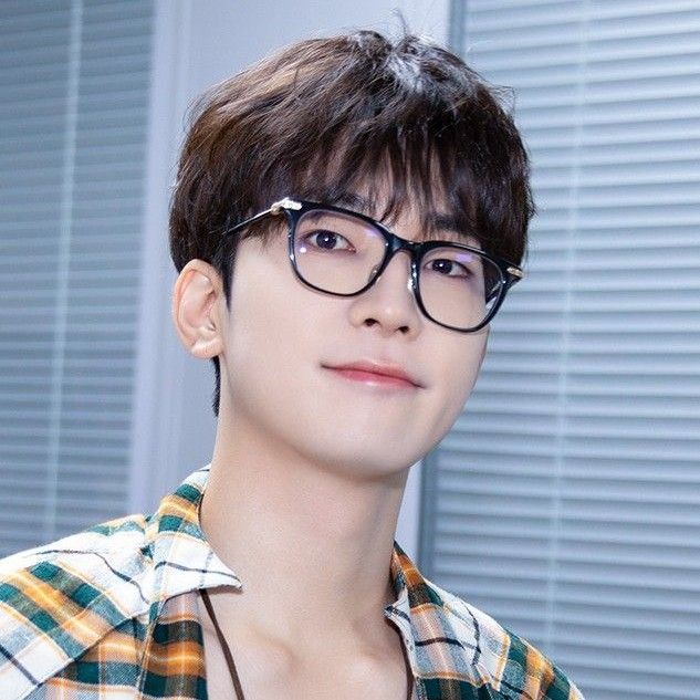 Latest photo of Wonwoo (SEVENTEEN)